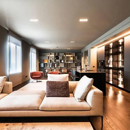 Peaceful Luxury Escape In The Heart Of 公寓