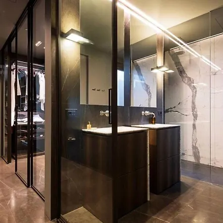 Peaceful Luxury Escape In The Heart Of 公寓